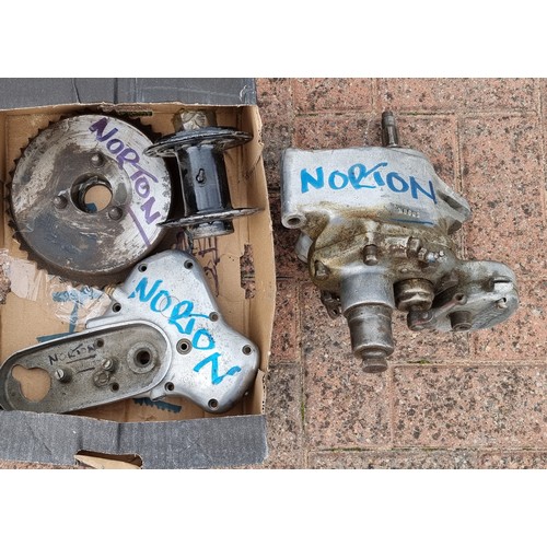 176 - A Norton dolls head gearbox, casting number N8001, c.1945-49, unknown condition, also stamped 1, 1.2... 