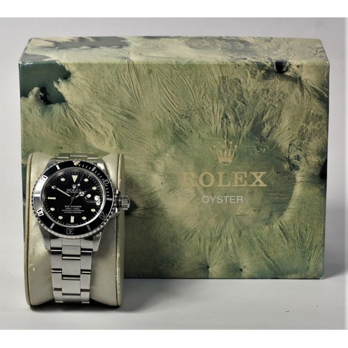 45 - Rolex, Submariner,  a stainless steel automatic with date wristwatch, Ref. 16610, circa 1992, moveme... 
