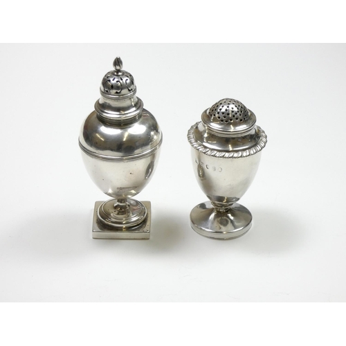 65 - A Victorian silver pepper pot, by George Fox, London 1897, of vase form, raised on a square base, 76... 