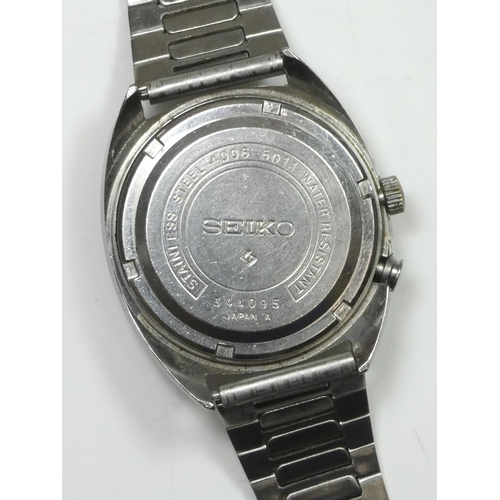 83 - Seiko Bell-Matic stainless steel alarm/day/date automatic gentleman's wristwatch, ref 4006-6011, c.1... 