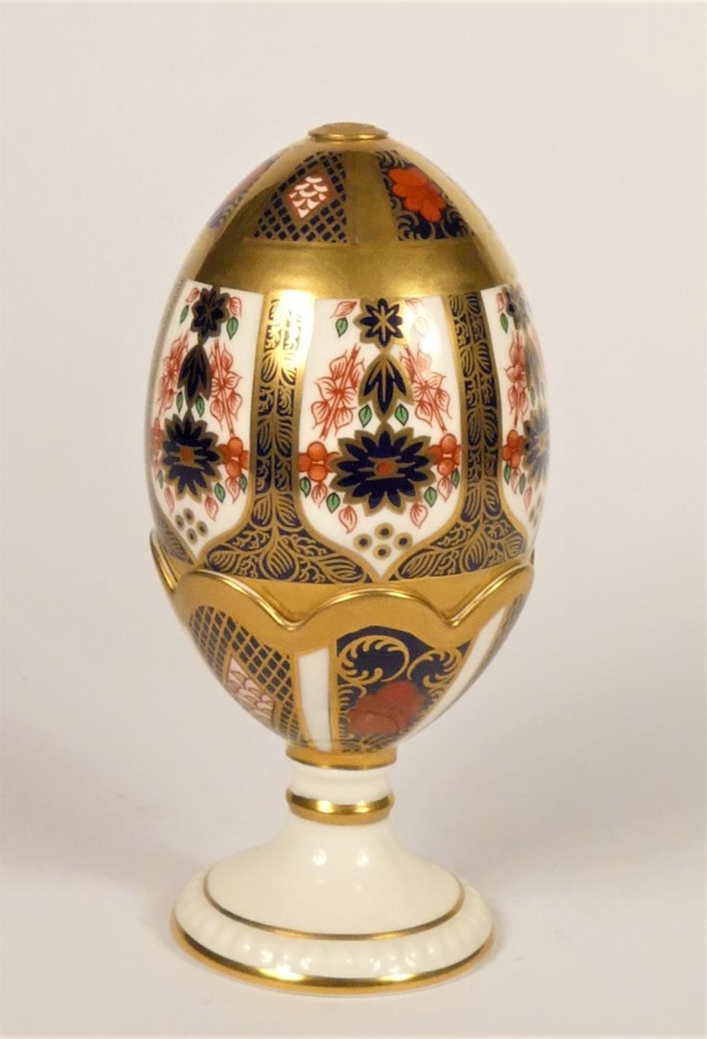 Royal Crown Derby 1128 Old Imari pattern LV, a large egg and