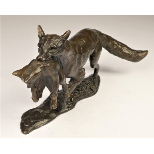 60 - Linda Frances (contemporary), a cast bronze group of vixen carrying a cub, signed LF, 21 x 7 x 11cm.... 