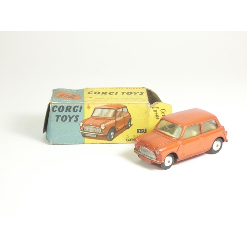 79 - A Corgi 416 R.A.C radio Rescue Land-Rover, playworn, original box, together with a Corgi 225 Austin ... 