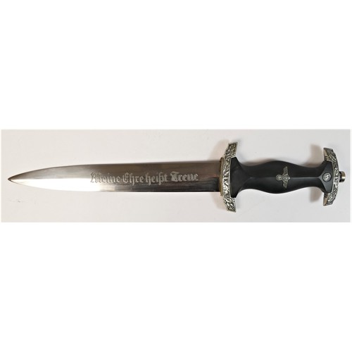 240 - A German Third Reich replica SS Honour dagger, inscribed to blade and marked RZM M7/36, 22 cm, scabb... 