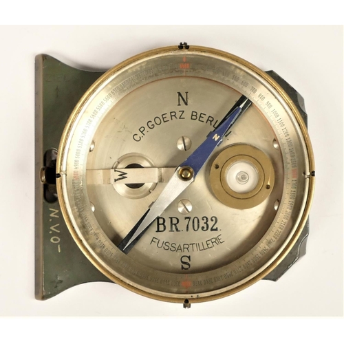 254 - A WWI era C.P. Goerz, Berlin, BR 7032 Fussartillerie brass compass, numbered B808, lift off also num... 