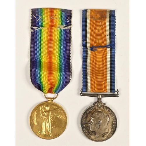 265 - WWI pair, awarded to 3300 DVS E.H. Sandford R.A., 1914-1918 and Victory