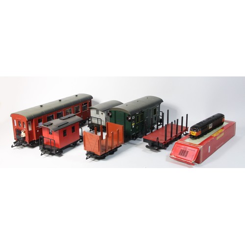 10 - A Hornby 00 gauge 'Class 56 load haul locomotive' R2074 (boxed) together with, Lehmann G-Scale crane... 