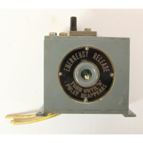 84 - A B.R emergency release instrument, manufactured by R.E. Thompson & Co Instruments LTD, from Walton-... 