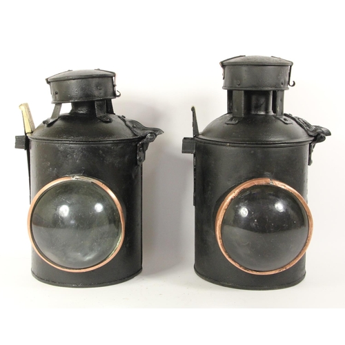 149 - A pair of Western Railway signal lamps, no interior