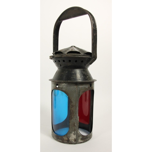 162 - A B.R/S.R 3 aspect handlamp, case marked B.R with S.R. plaque, complete with burner stamped BR/E& N.... 