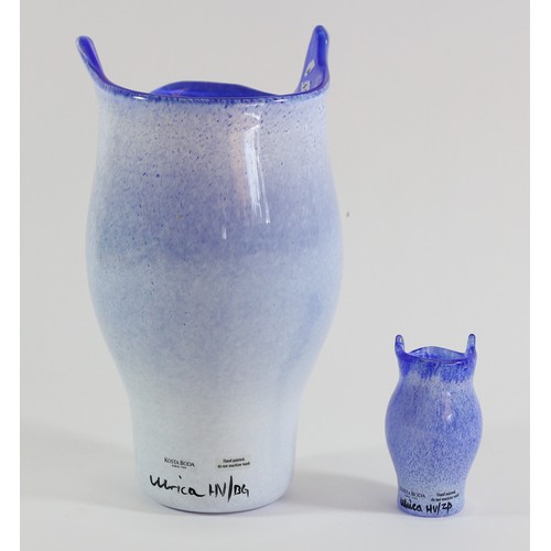 87 - A Kosta Boda Open Minds vase, designed by Ulrika Hydman-Vallien, on a mottled white and blue ground,... 