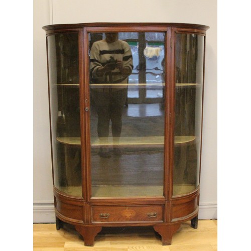 273 - An Edwardian mahogany and boxwood strung demi lune display cabinet, with three shelves, central lowe... 