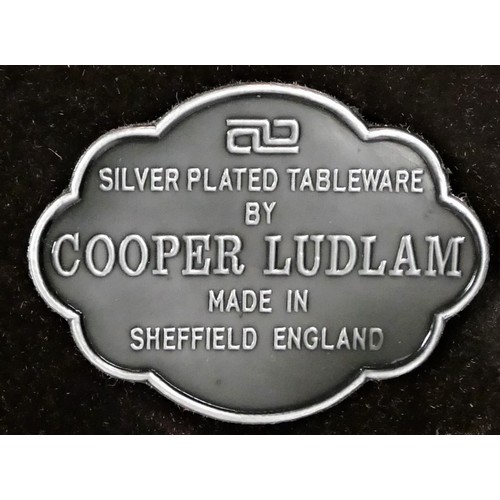 30 - A Cooper Ludlam silver plated canteen of cutlery (six person) 'Sierra' pattern, together with a 'pea... 