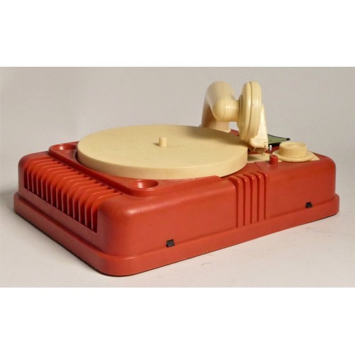 170 - A unbranded child's turntable, needles, together with eight Kiddietunes 78rpm records and other 78rp... 