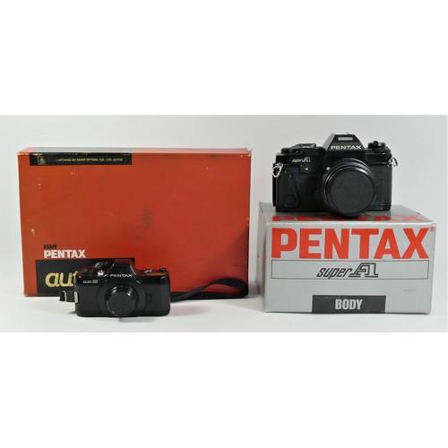 118 - A Pentax Auto 110 SLR outfit, including camera, winder, flash, 18mm, 24mm and 50mm lens, in orange p... 