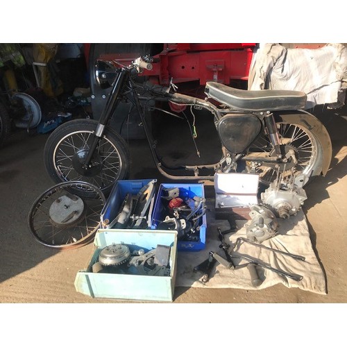 229 - c.1954 BSA Gold Star CB32, project, 349cc. Registration number not registered. Frame number CB32 150... 