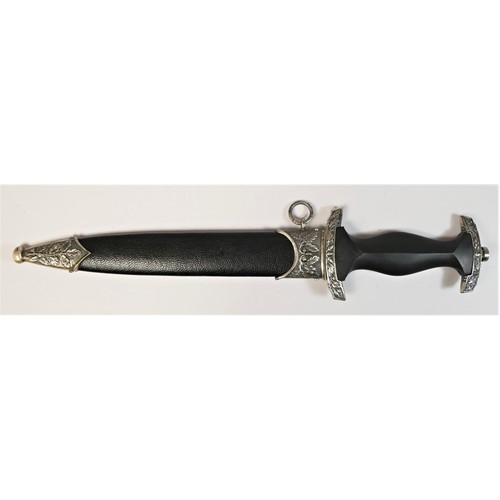 307 - A German Third Reich style SS Honour dagger, inscribed to blade and marked RZM M7/36, 22 cm, scabbar... 