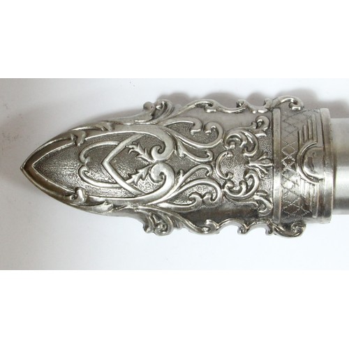 309 - A reproduction Nazi dagger, the blade stamped China, blade length41cm
This bladed product is not for... 