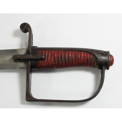 312 - A 19th century German Hussars sabre, no markings, metal scabbard, blade length 84cm
This bladed prod... 