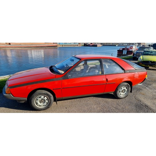 422 - 1982 Renault Fuego, 1.4L, 1397cc. Registration number CCM 545X. Chassis number 136000C00006504. Engi... 