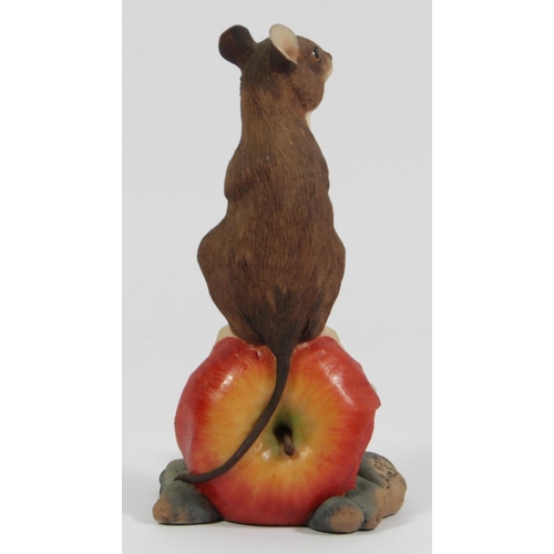 Vintage 1980 Sue Ayres Mouse on An retailer Apple by Border Fine Arts Scottland