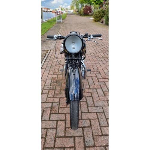 428 - 1932 Rudge Radial 350cc. Registration number UF 8909. Frame number 48500. Engine number 6237. Gearbo... 