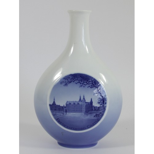 260 - A Royal Copenhagen moon flask, Rosenborg Castle, 4378, stopper, 25cm, another Frederiksborg Castle, ... 