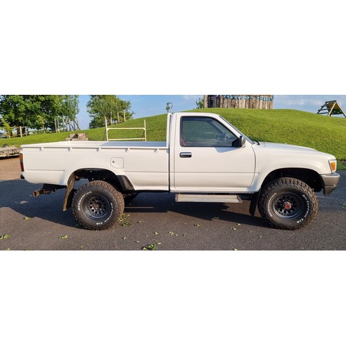 322 - 1990 Toyota Hilux LN 106 pick up, 2779cc. Registration number G617 WNJ. Chassis number 106-0025096. ... 