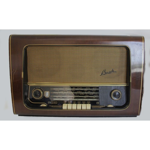 116 - A Bush type VHF64 valve radio, together with a Bush type VHF94 valve radio (2)