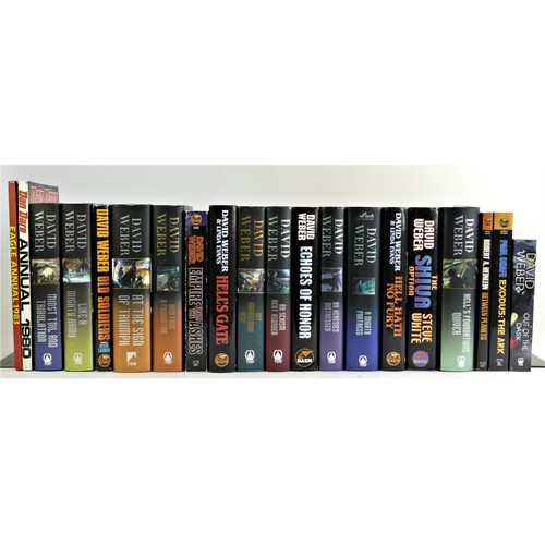 300 - A collection of Sci-Fi hardback and paperback novels from the authors - David Weber (16), Robert A H... 