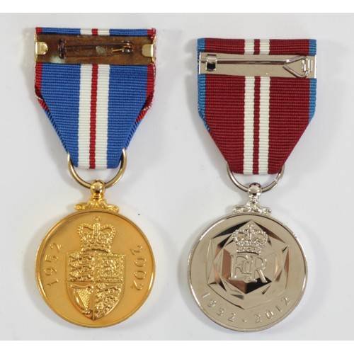 411 - Queen Elizabeth II Golden Jubilee medal and Diamond Jubilee medal, both boxed and unused