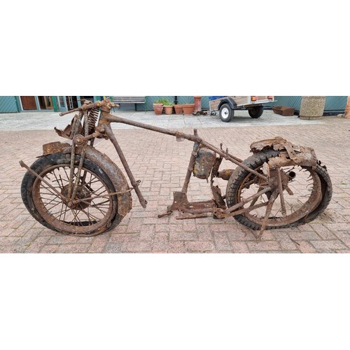 136 - c.1935 BSA B or M series, project. Possibly a B23 Competition.
This project was dug up from a back g... 