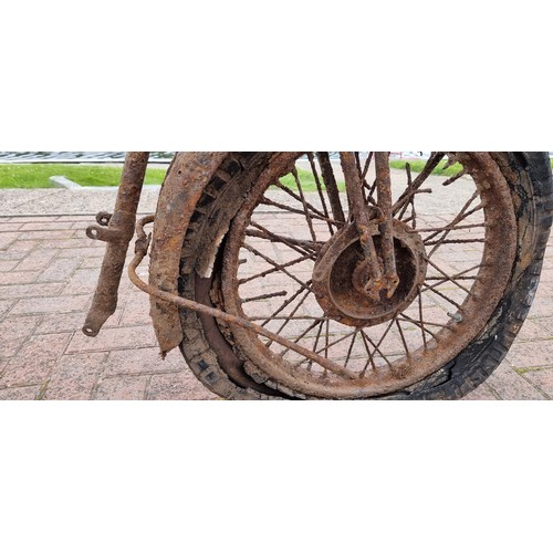 136 - c.1935 BSA B or M series, project. Possibly a B23 Competition.
This project was dug up from a back g... 