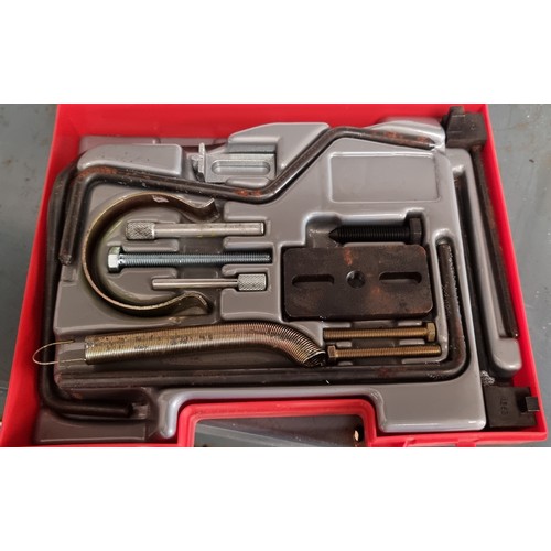 59 - A Sealey diesel engine setting/locking tool kit for Peugeot/Citroen, a Sykes Pickavant electric circ... 