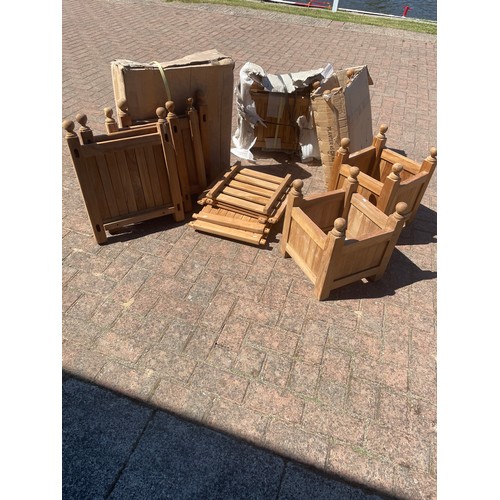 79 - Seven untreated teak garden planters (new old stock), consisting of 2 x 35cm, 4 x 45cm and 1 x 55cm ... 