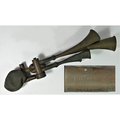 203 - A French Brass era Le Testuphone four trumpet car horn, c.190, by Etiene Teste, serial number 2474, ... 