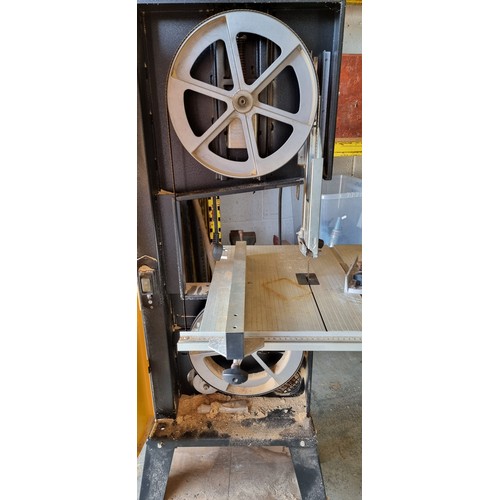 29 - A DeWalt DW876 band saw, c.2001. https://www.amazon.co.uk/DeWalt-Dw876-230V-Bandsaw-300/dp/B0001IWFH... 