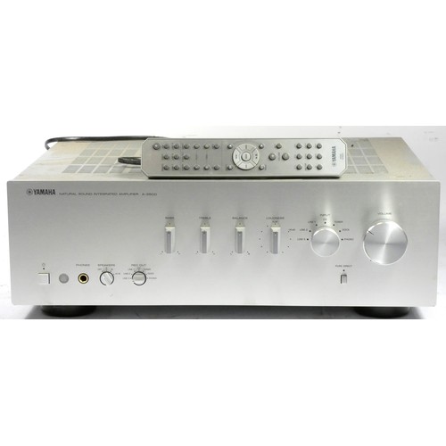 39 - A Yamaha A-S500 natural sound integrated amplifier with remote.