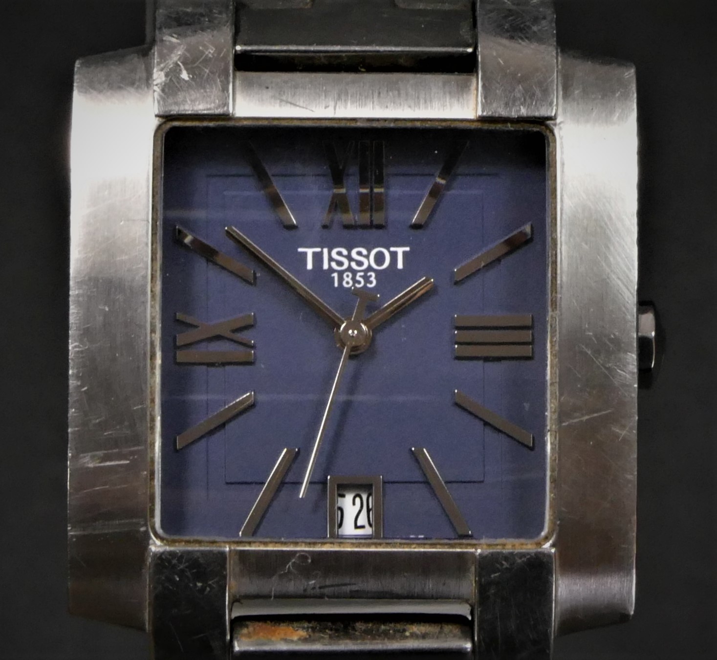 Tissot 1853 a square stainless steel date quartz gentleman s