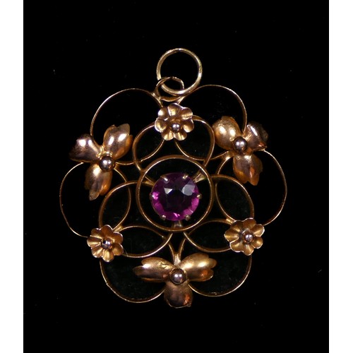 80 - An Edwardian 9ct rose gold and garnet openwork scroll pendant, 9c tab, 25 x 25mm, 1.7gm