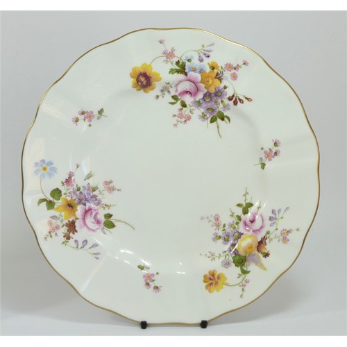 169 - A pair of Royal Crown Derby dinner plates, 'Derby Posies' pattern, 27cm diameter, together with a Ro... 