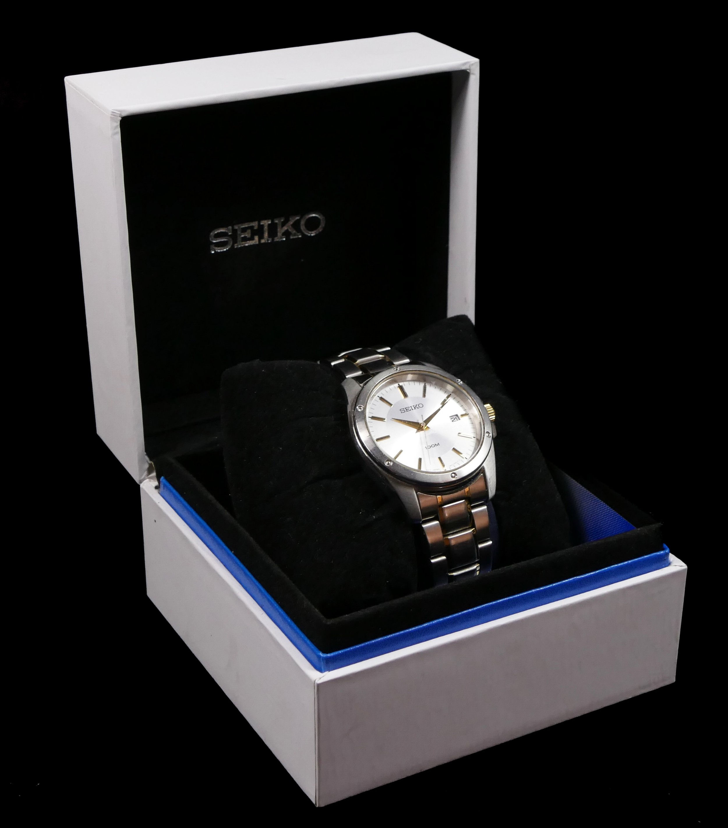 Seiko 100M, a stainless steel quartz date gentleman's wristwatch