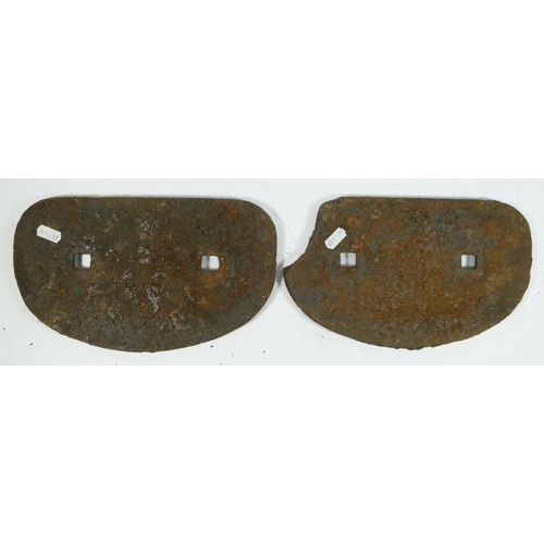 70 - Two cast iron 'D' railway wagon plates both LNER Darlington 1930, 12T 161190, both from same wagon, ... 