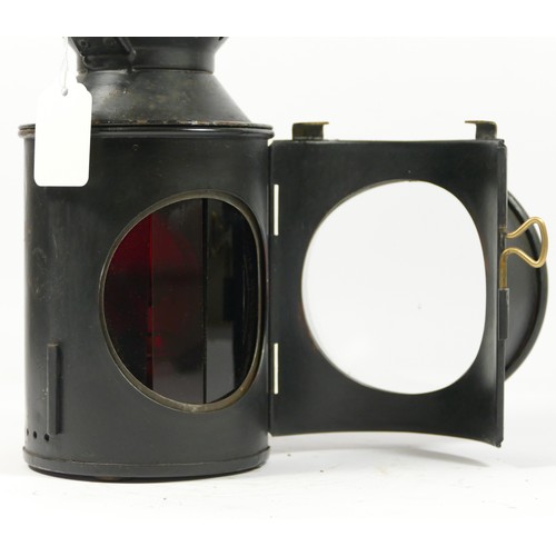 109 - BR three aspect handlamp with slatted glasses, with burner.