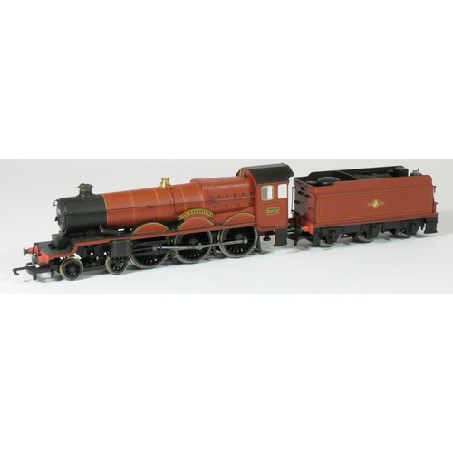 150 - A Hornby OO gauge 5972 Hogwarts Express, Harry Potter And The Chamber Of Secrets, original box