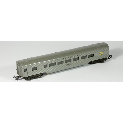 164 - Two Tri-Ang railway OO gauge locos, 4008 in Tri-Ang Railway red and grey livery, original boxes, a T... 