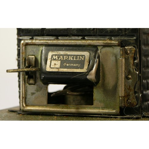 185 - A Marklin horizonal boiler live steam stationary steam engine, model 4095, c.1925, of die cast tin p... 