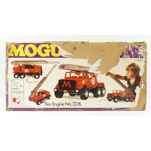 213 - A Mongul fire engine (No.3276), steel toy series by Meccano, original box