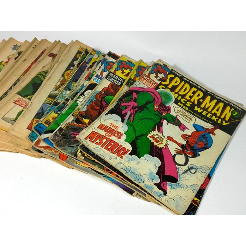 262 - Five Marvel The Spectacular Spider-Man Weekly, issues #353, #354, #355, #369, #370 and #375, Sixteen... 