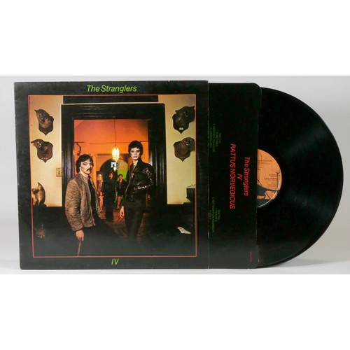 295 - Four Sex Pistols vinyl, Sex Pistols - The Great Rock 'n' Roll  Swindle (double vinyl) (300 278), Sex... 